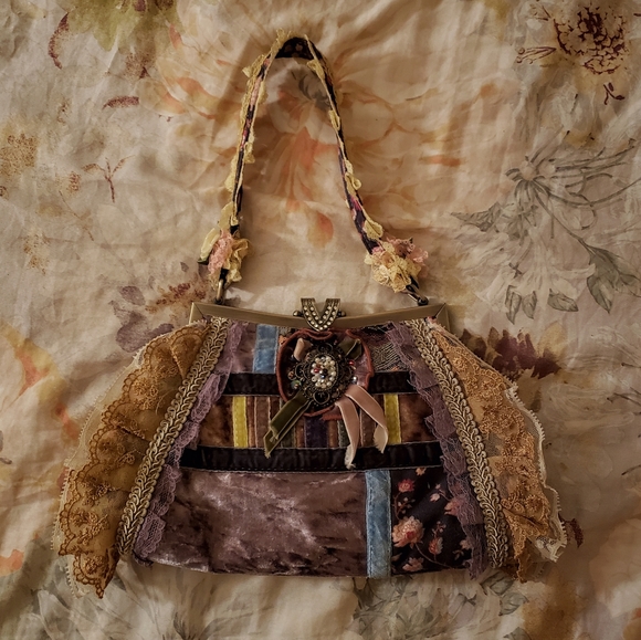 Velvet Patchwork Costume Victorian Clasp Handbag - Picture 1 of 8